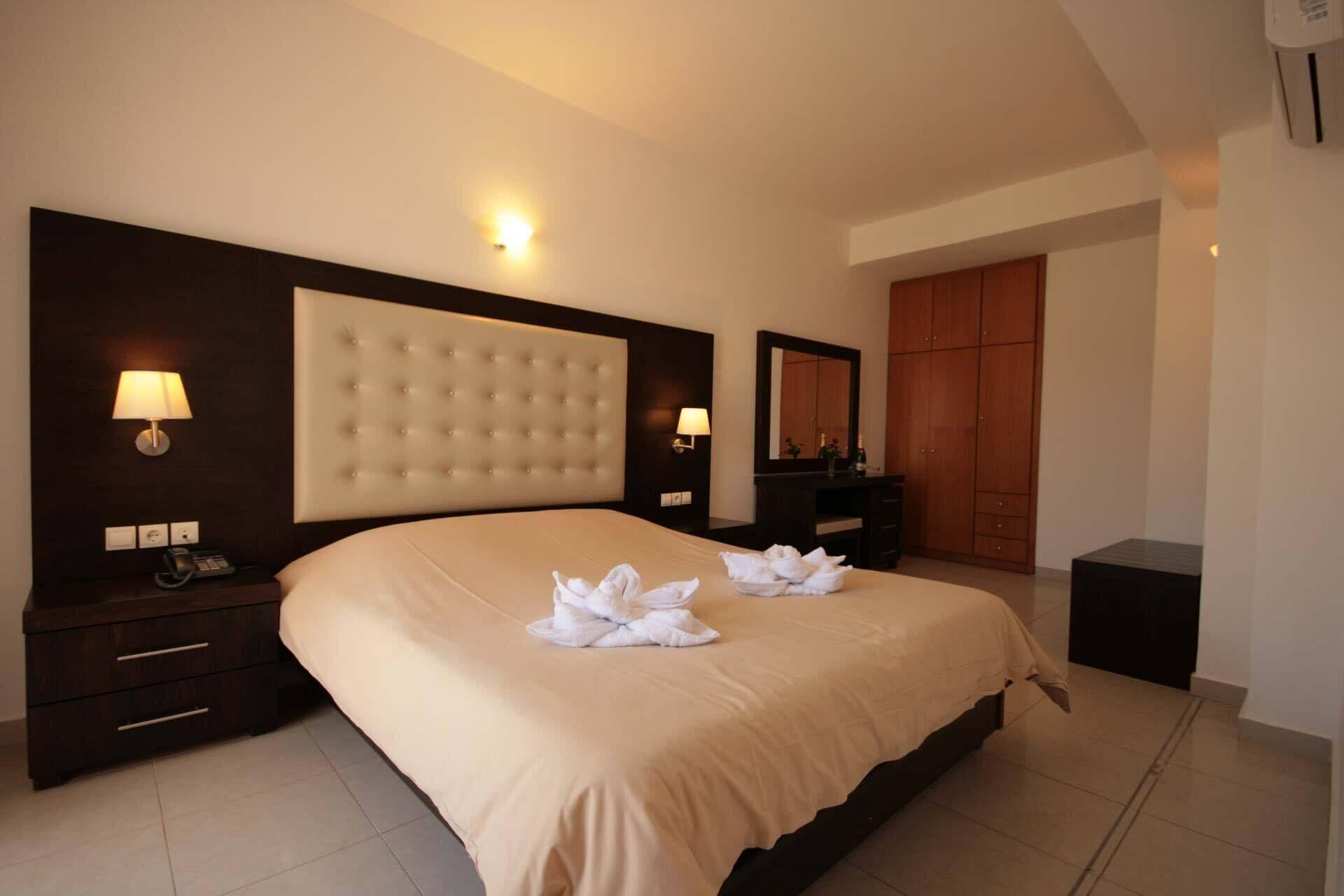 Castro Beach Hotel Maleme  Exterior photo